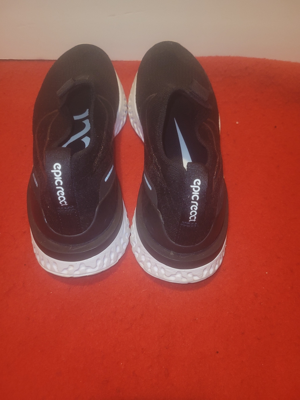 Nike Black Slip-On Running Shoes with White Sole - Picture 4 of 6